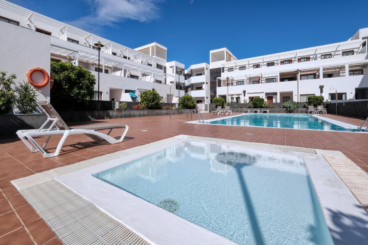 Casa Elin-Shared Pool, Fast Wifi Villa Costa Teguise Bagian luar foto