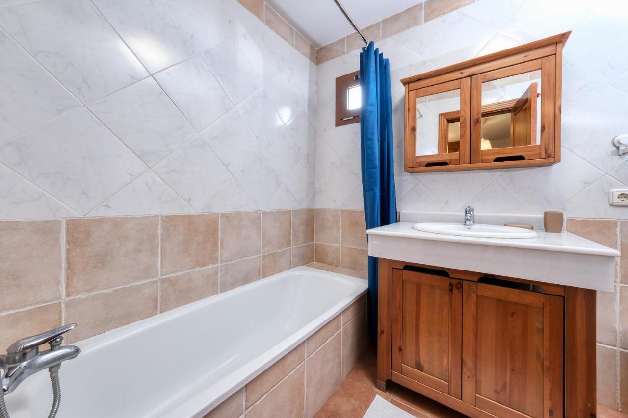 Casa Elin-Shared Pool, Fast Wifi Villa Costa Teguise Bagian luar foto