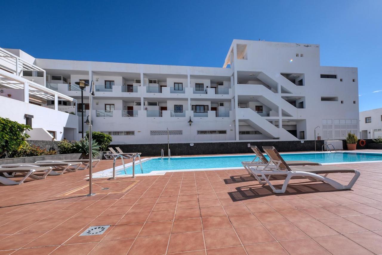 Casa Elin-Shared Pool, Fast Wifi Villa Costa Teguise Bagian luar foto