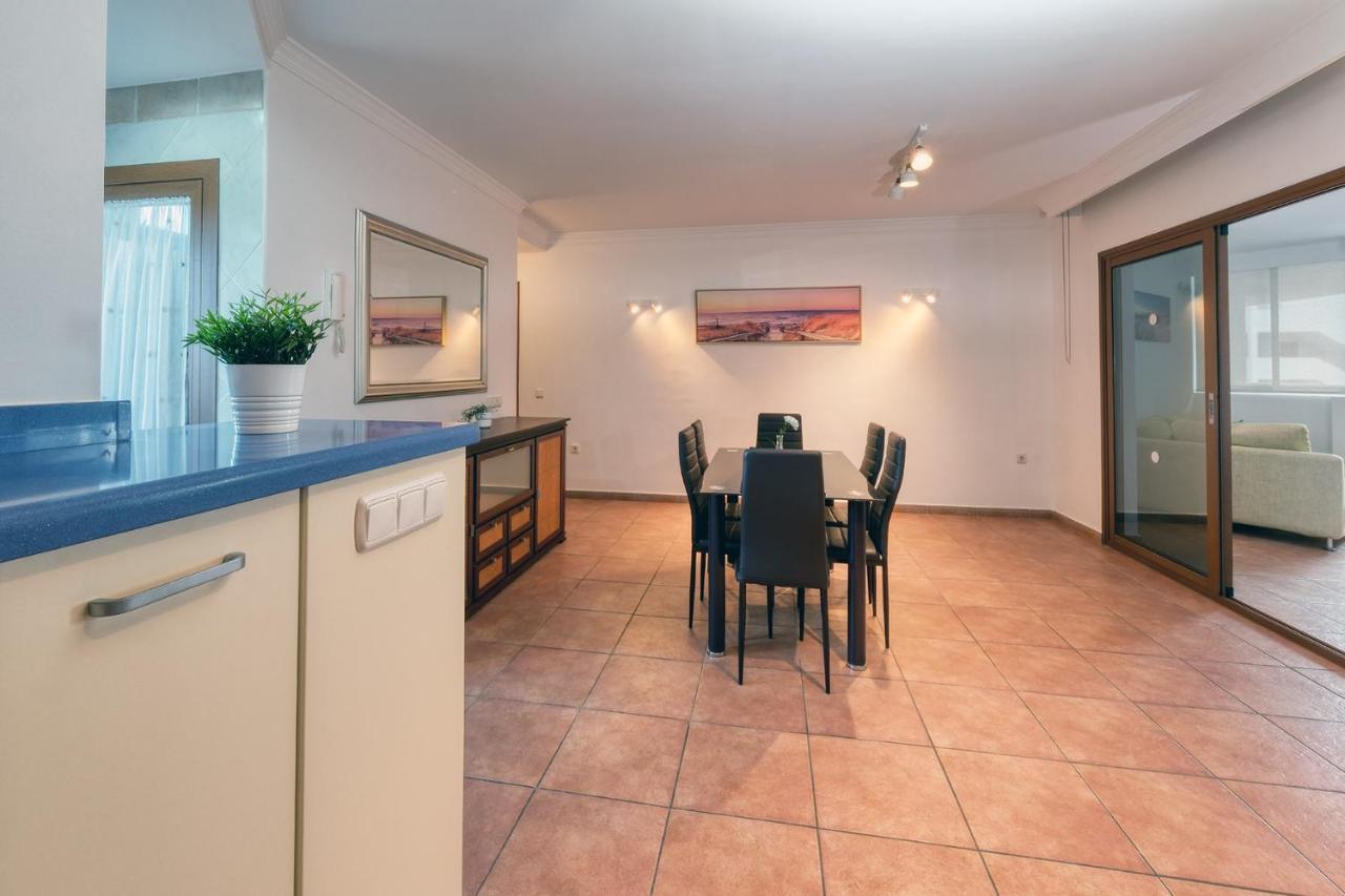 Casa Elin-Shared Pool, Fast Wifi Villa Costa Teguise Bagian luar foto