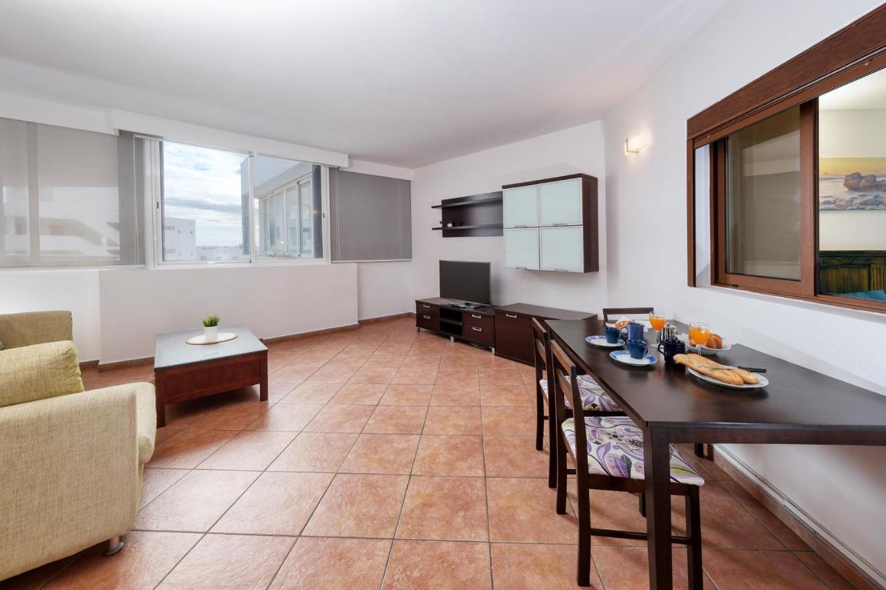 Casa Elin-Shared Pool, Fast Wifi Villa Costa Teguise Bagian luar foto