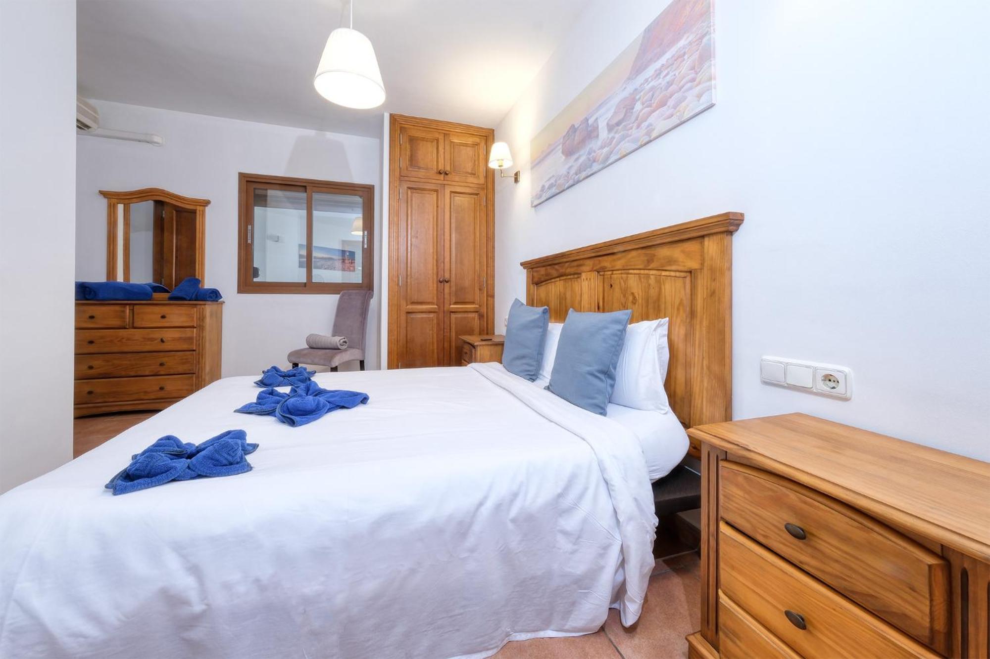 Casa Elin-Shared Pool, Fast Wifi Villa Costa Teguise Bagian luar foto